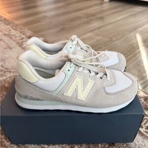 Women’s New Balance 574 women's athletic shoe in the Nimbus Cloud color